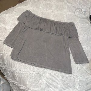 American Eagle off the shoulder top